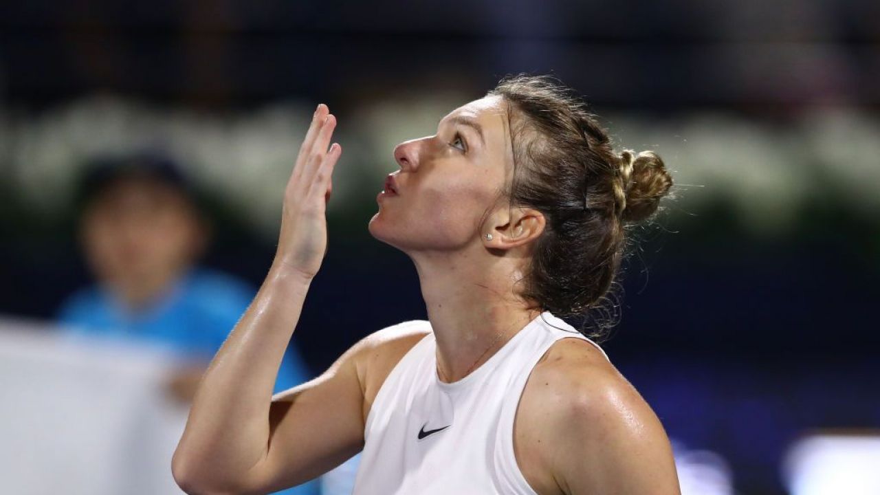 You are currently viewing Presa străină e convinsă că victoria Simonei Halep la TAS a fost una eroică! „Șansele erau împotriva ei, de vreme ce ITIA a cheltuit 2.000.000 de dolari ca să demonstreze că e vinovată”