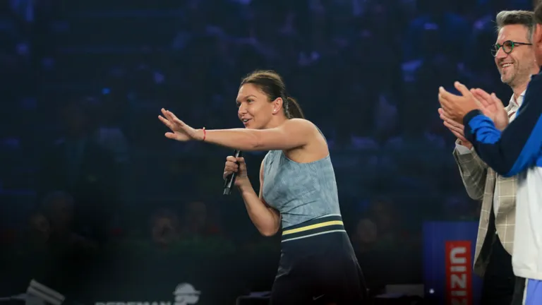 You are currently viewing Simona Halep, discurs uluitor în fața a mii de clujeni! Multora nu le-a venit să creadă ce aud: „Nu vreau să sune așa”