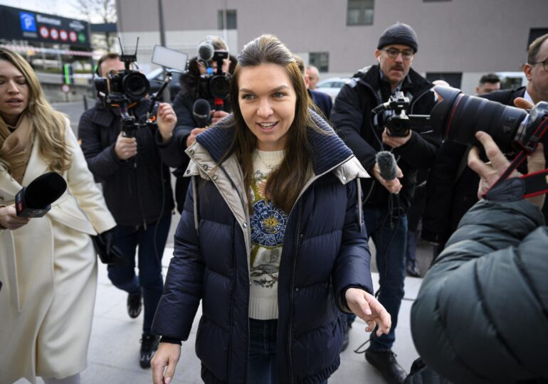 You are currently viewing Simona Halep recunoaște că a luat o decizie eronată: “A fost o greșeală”