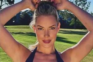 Read more about the article Paige Spiranac stuns fans with racy pic: ‘Almost slipped out of her top!’