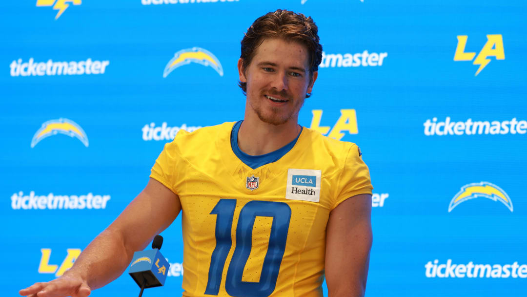 Read more about the article Chargers Notes: Justin Herbert’s Ranking, Defensive Dynamics, Joey Bosa’s Announcement