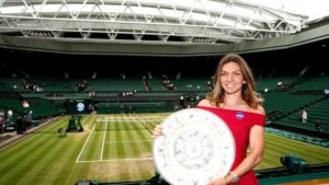 Read more about the article Câștigătoare la Wimbledon, Simona Halep se întoarce azi în țara unde nu există terenuri pe iarbă pentru tenis