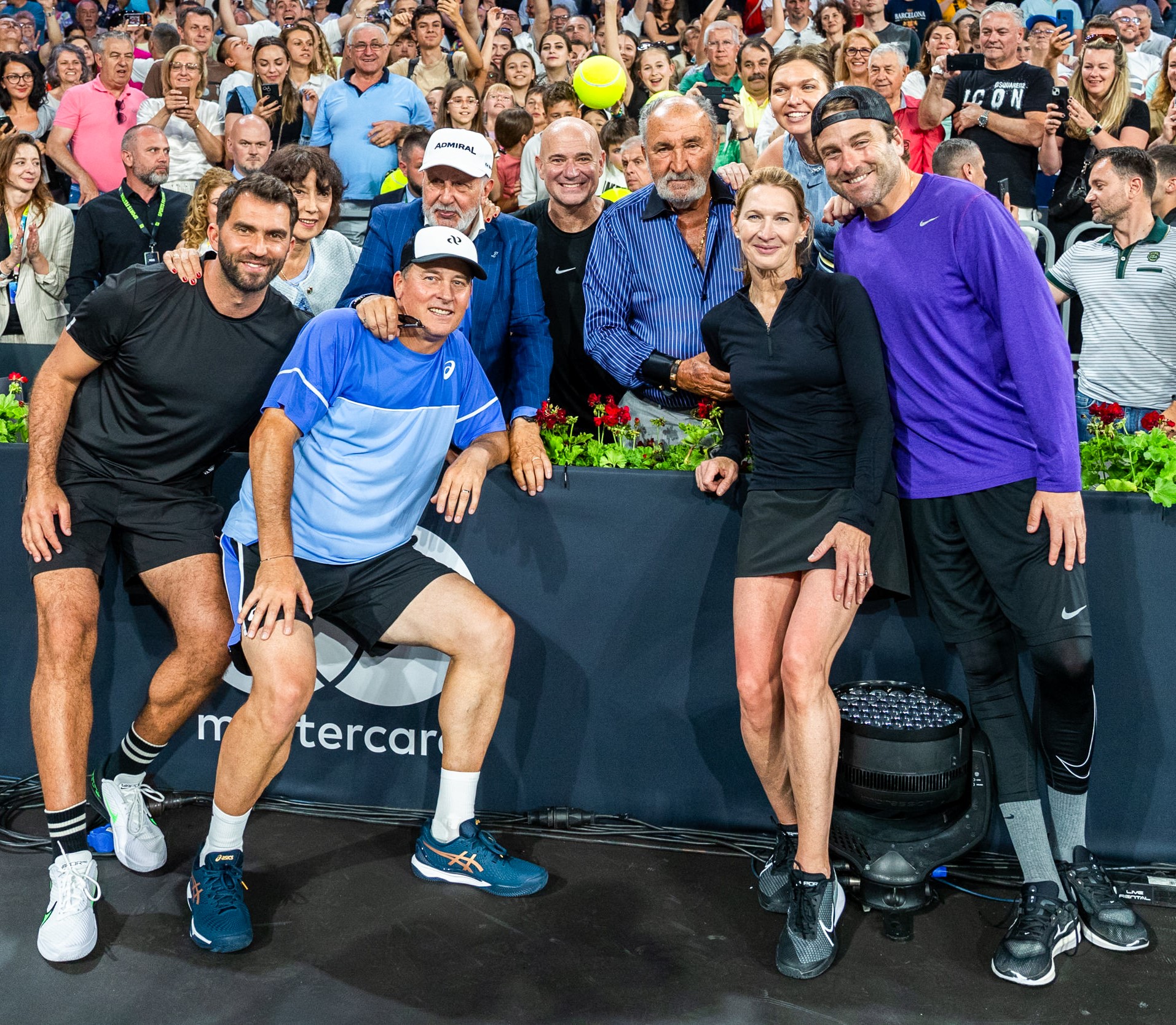 You are currently viewing Banca Transilvania și Simona Halep continuă să joace împreună! Sportiva rămâne ambasadorul BT