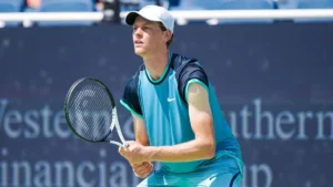 Read more about the article Jannik Sinner advances directly to the quarterfinals in Cincinnati due to Thompson’s withdrawal