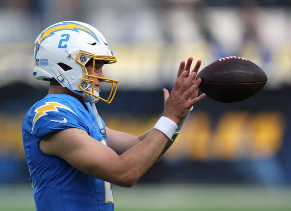 You are currently viewing Chargers camp, Day 18: Justin Herbert out of walking boot; Easton Stick faces big opportunity