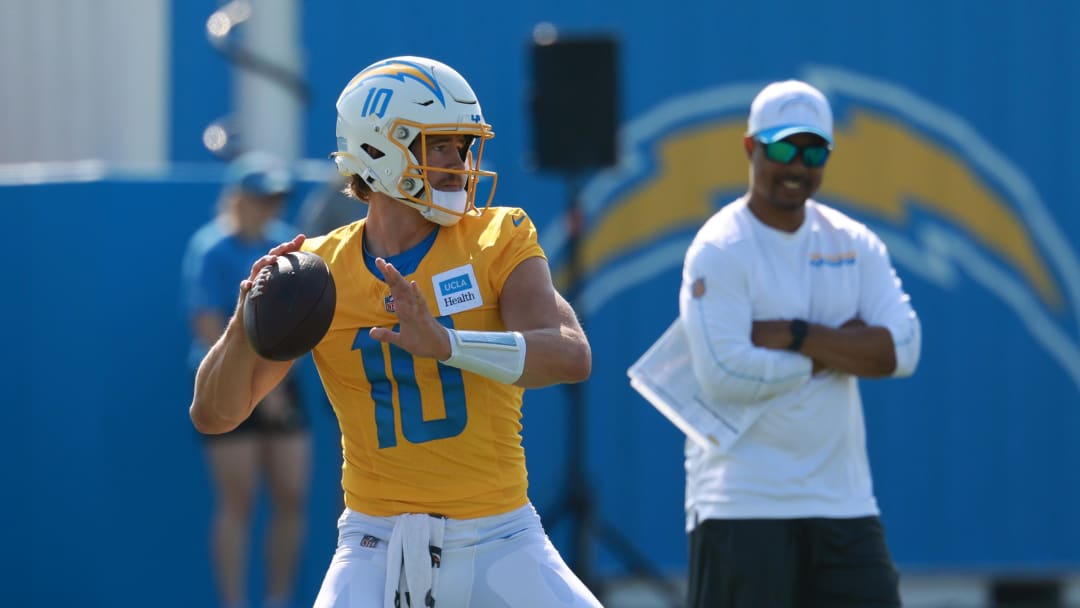 You are currently viewing Chargers News: Backup Quarterbacks Struggling in Practice