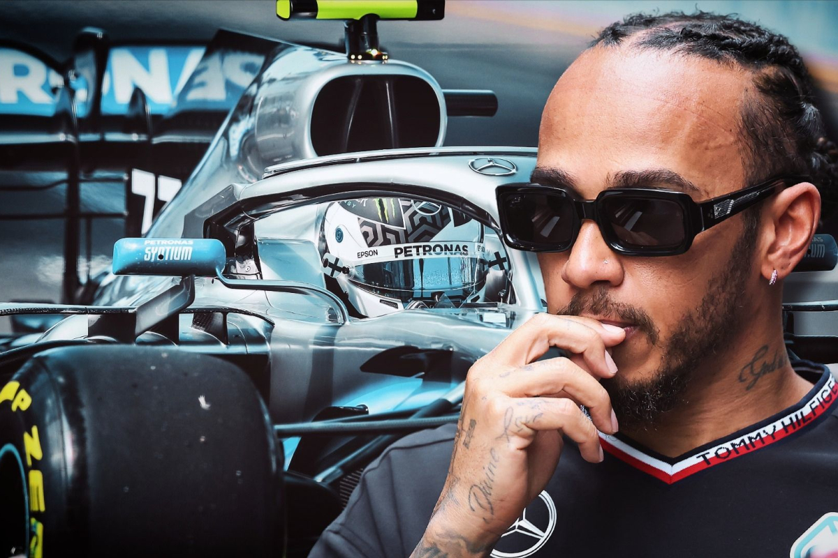 Read more about the article Former F1 star claims Hamilton in danger of being kept ‘out of the loop’ by Mercedes