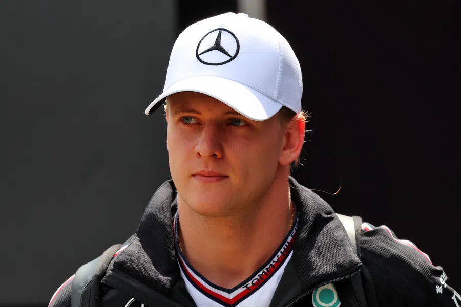 You are currently viewing Herbert harsh on Schumacher: ‘Damaging period means no one wants him in F1’