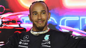 Read more about the article Hamilton talks up title fight after incredible dig at Red Bull star