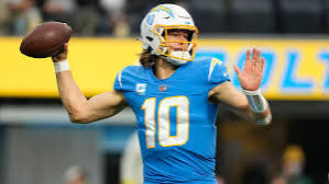 Read more about the article Chargers Notes: Preseason Opener, Justin Herbert’s Injury, OL Position Change